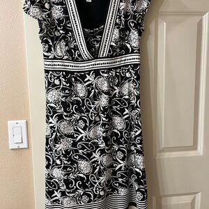 Anne Taylor black and White dress